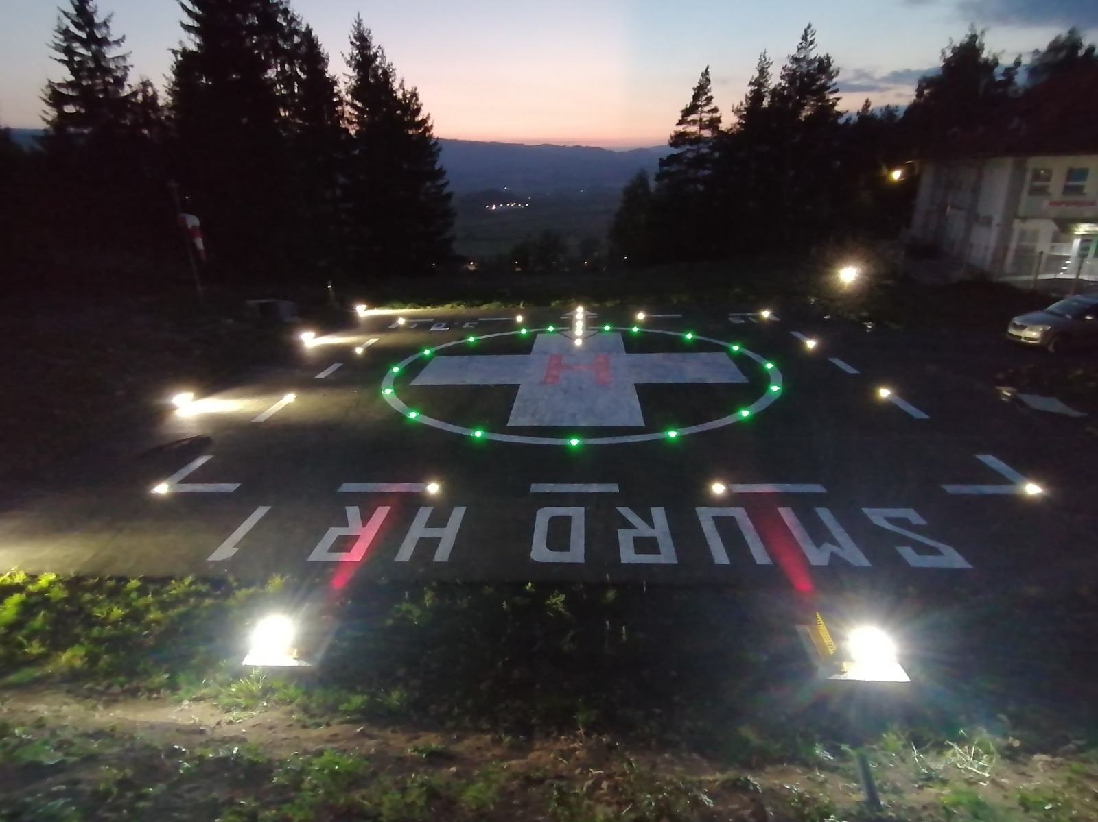 Ground Level Heliport Lighting System