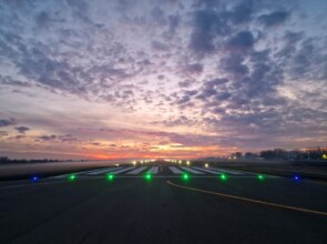 vista airport lighting system